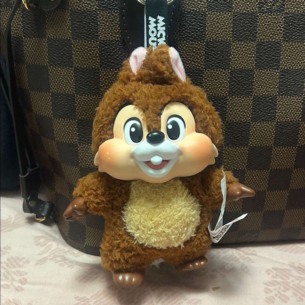 ✨SOLD✨Authentic Pop Mart Mickey Family Cute Together Keychain W/ Box